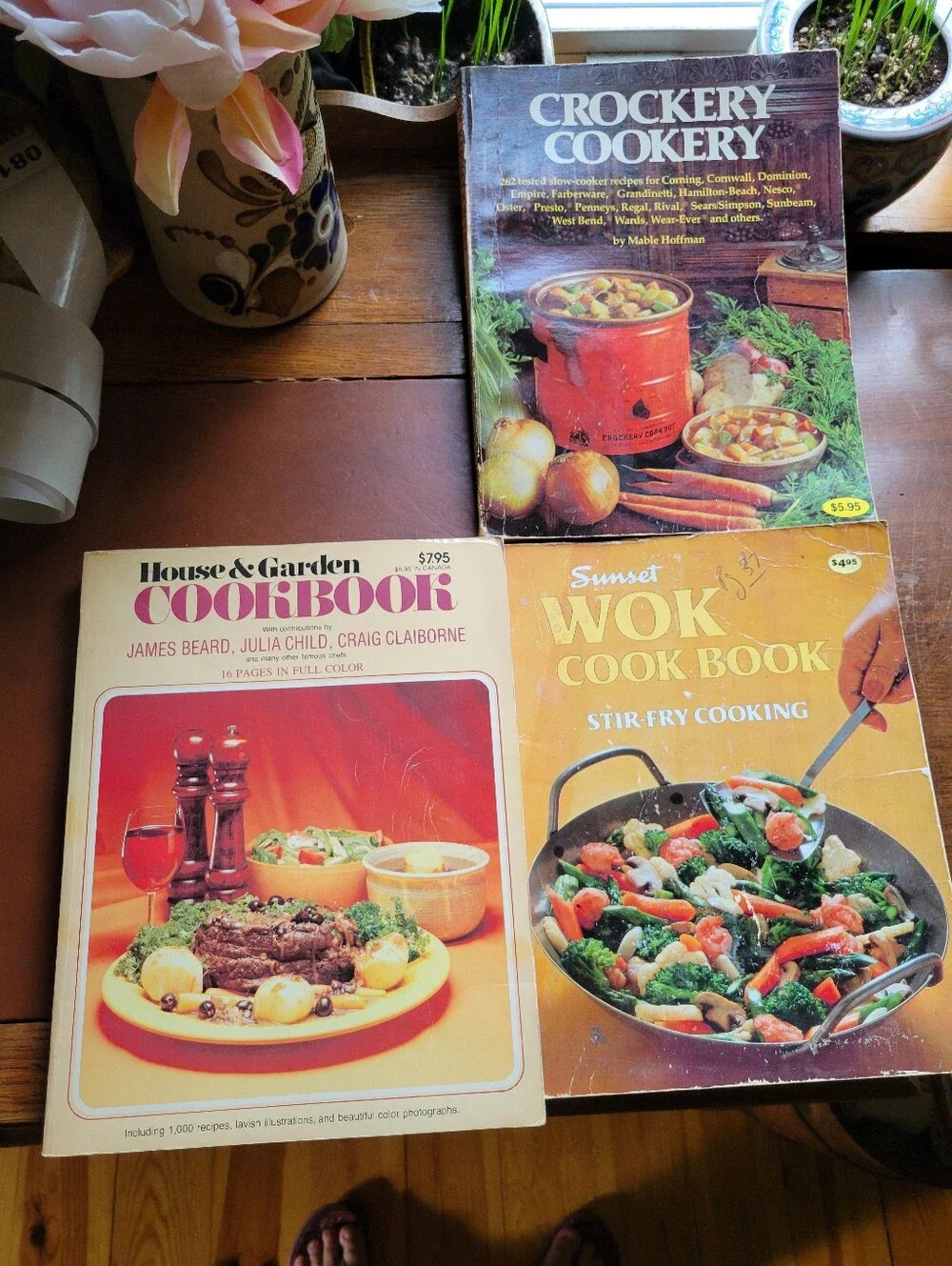 Lot Of 3 Vintage Cookbooks 70s Crock Pot, Wok, House And Garden